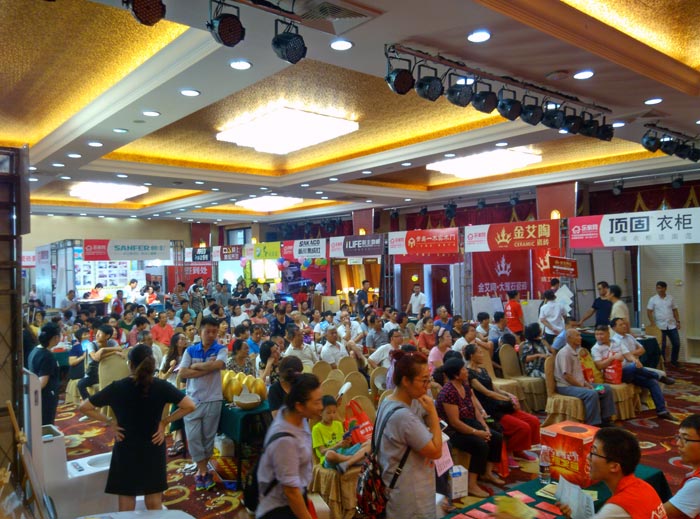南宫娱乐瓷砖亮相威海品牌家居建材团购嘉年华，，，，优惠停不下来！